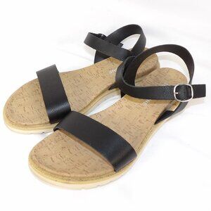 Sun + Stone Black Sandals with one Buckle Closure Girls Size 4